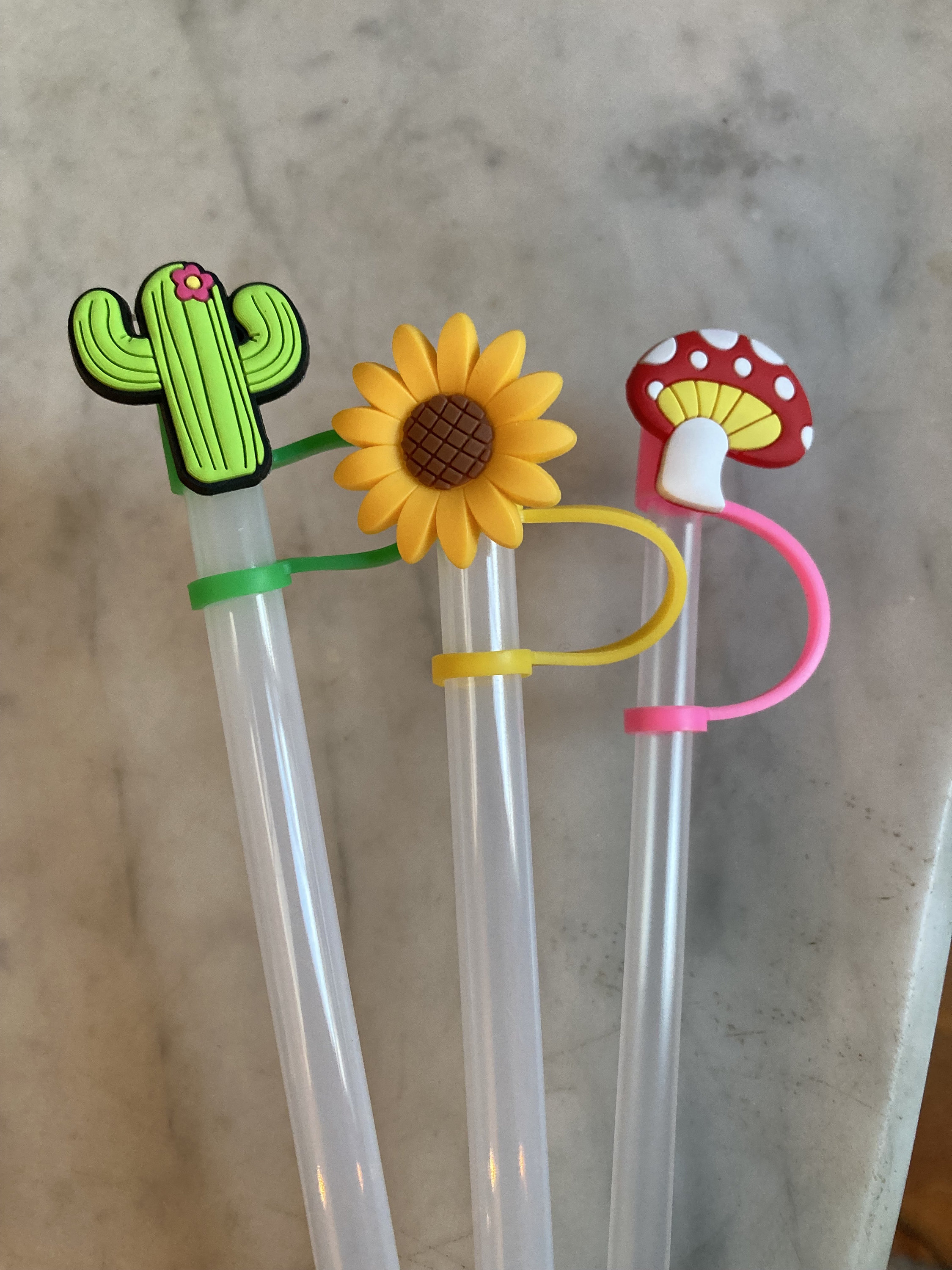 Flower Designs Stanley Cup Straw Cover Accessories Drink Topper Drink Cover  for Quencher Washable Stanley Straw Cap Reusable Straw Cover 