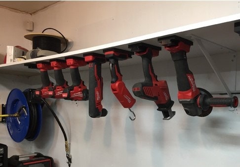 Milwaukee M18 18V Lithium-Ion Cordless 5 In. Random Orbit Sander With Multi-Tool - Foto 14