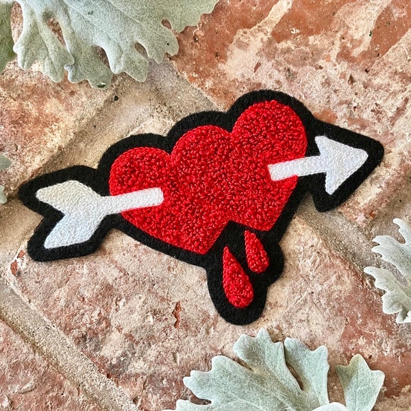 Retro Chenille Chainstich Embroidered Red Heart and Arrow with Blood Drops Iron-On Patch | Vintage Valentines Day Patch Rockabilly Style