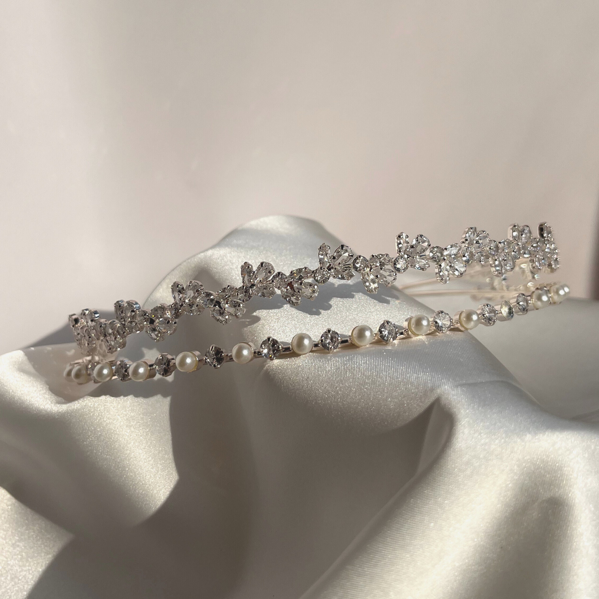 2 Row Pave Crystal 1/8 headband ホワイト 2 Row Pave Crystal 1/8 headband ホワイト