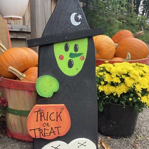Vintage Inspired Halloween Witch Porch Sign