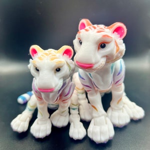 3D Articulated Smiling Tiger | Desk & Fidget Figures