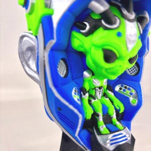 3D Alien Bot Interactive Mask Decor