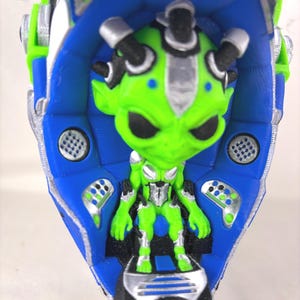 3D Alien Bot Interactive Mask Decor