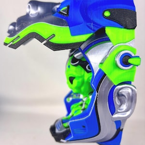 3D Alien Bot Interactive Mask Decor