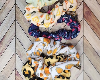 Llavero de tela con estampado animal hecho a mano