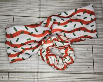 Diadema, coletero y conjunto combinado inspirados en el árbol de Navidad y los aperitivos navideños.
