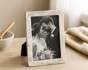 Antique Silver Aluminium Photo Frame – Tabletop Picture Frame with Glass Front (4×6, 5×7, 8×10)
