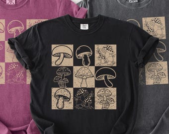 Vintage Mushroom Sweatshirt, Cottagecore Mushroom Shirt, Nature Lover Tee, Botanical Mushroom Top, Forestcore Graphic, Granola Girl Gift