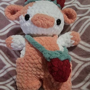 Crochet Strawberry Cow Plush: Bernat Blanket Amigurumi Toy