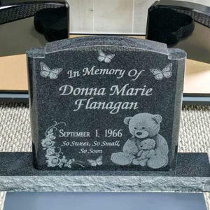 Personalized 16x16&quot; Mini Black Granite Upright Headstone - Laser Engraved Cemetery Marker for Graves, Footstone, Garden Memorial Stone
