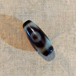 Special Pattern 3-Eyed Totem Tibetan Old Agate DZI Beads (28mm x 11mm)