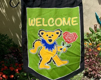 Welcome Dancing Bear Batik Garden Flag/Tapestry