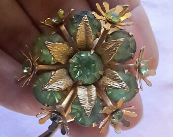 Vintage Midcentury Green Rhinestone Brooch, Peridot Green Blossom Brooch, Vintage Green Crystal Goldtoned Brooch, 1950s Floral Green Sparker