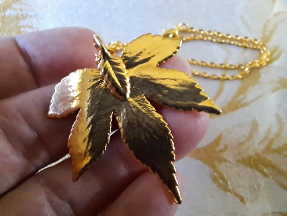 Vintage Gold-Dipped Maple Leaf Pendant Necklace -… - image 4