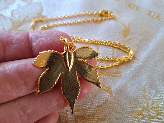 Vintage Gold-Dipped Maple Leaf Pendant Necklace -… - image 6