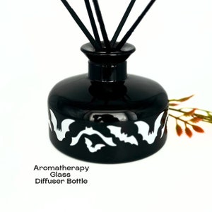 Reed Diffuser Oil Diffuser Bottle Home Scent Diffuser Aromatherapy Supplies Goth Room Decor Refillable Bottle Gift for New Home Desk Decor