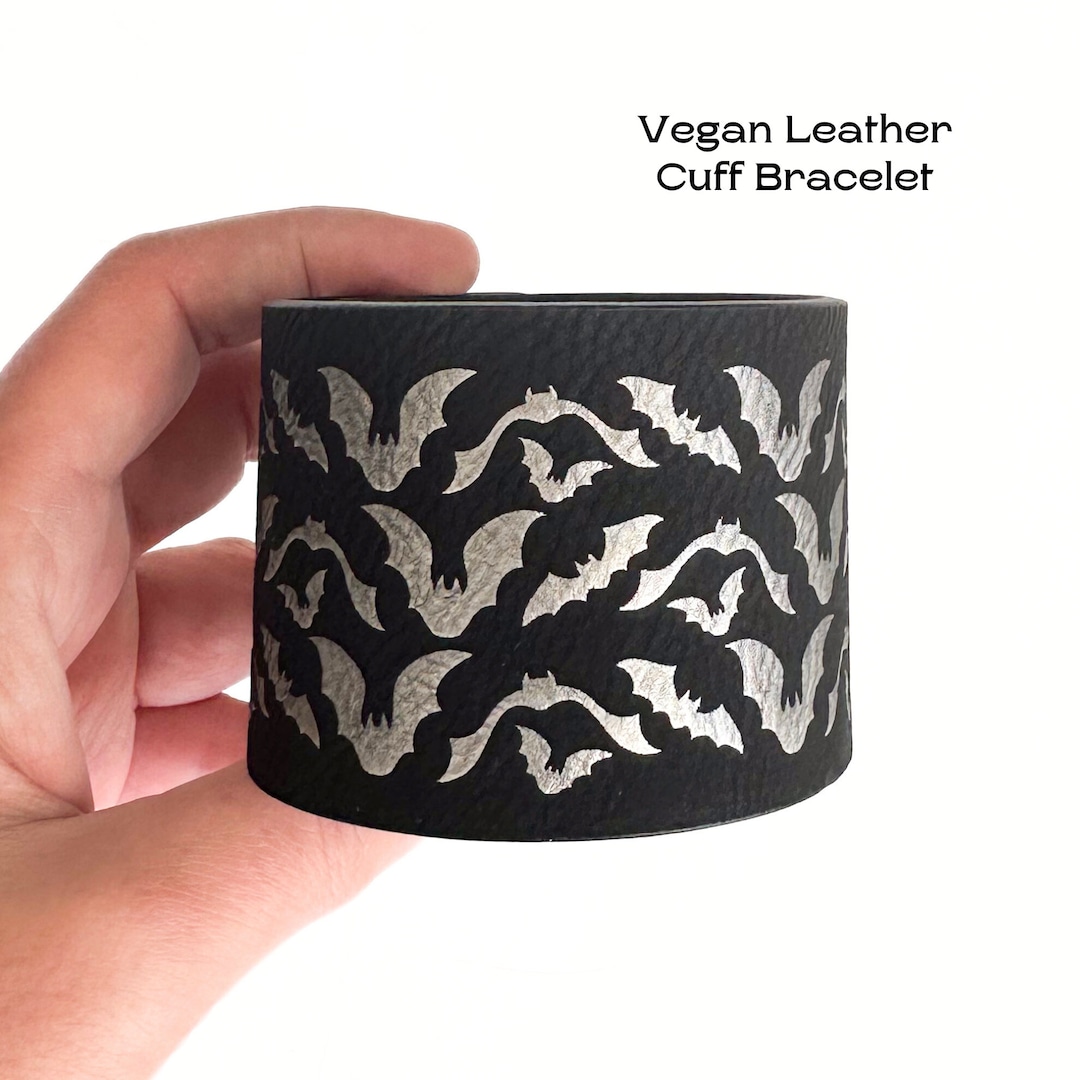 Gothic Bat Bracelet main image 0