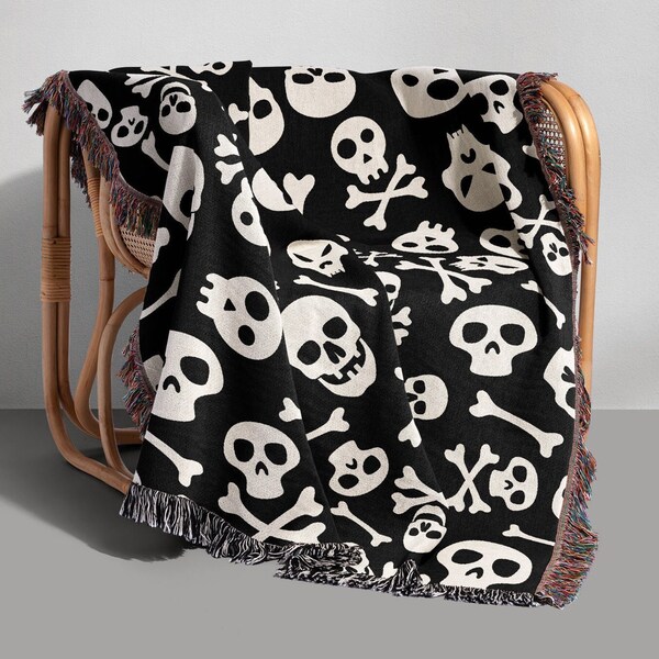 Radiant Skull Quilted Blanket NCU0VH343
