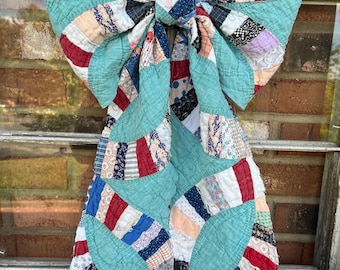 Scrappy Double Wedding Ring Quilt Bow – Vintage Feed Sack Fabric, Mother's Day, Wreath, Door (B)