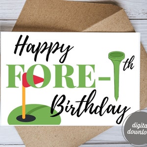 Op de afbeelding: Een witte kaart met zwarte tekst die "Happy FORE-1th Birthday" luidt. De kaart toont een groene golftee en een golfgat met een rode vlag.