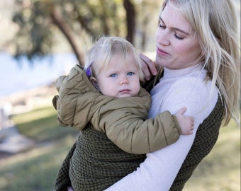 Olive green linen baby carrier, Green ring sling with aluminum rings, Infant toddler and baby carrier, textured baby wrap, olive green sling