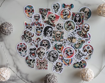 Confezione di adesivi con teschi da 20/40 pezzi, adesivi gotici in vinile, adesivi spettrali per Halloween, decalcomanie estetiche horror, adesivi per laptop e bottiglie d'acqua.