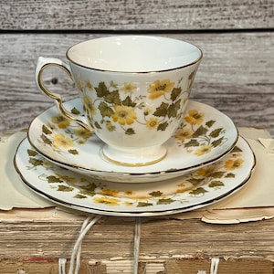 English Bone China Queen Anne Tea Cup - 3 Piece Set