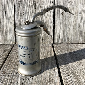 Vintage Eaglet Pump Oiler