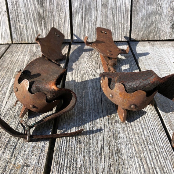 Rusty Vintage B&B Ice Skates - image 3