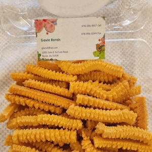 CHEESESTRAWS FOR SALE - 100 per Box