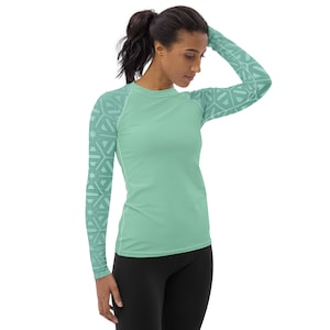 Women&#39;s Green Goddess Long Sleeve Rash Guard, Rash Guard, Sun Protection 38+ UPF Shirt, Perfect For Beach, Surf, Swim
