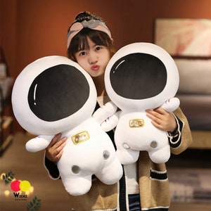 Almohada de felpa de astronauta espacial / Juguete de felpa de astronauta / Almohada suave Kawaii / Compañero de juego único suave relleno / Juguete de peluche cosmonauta