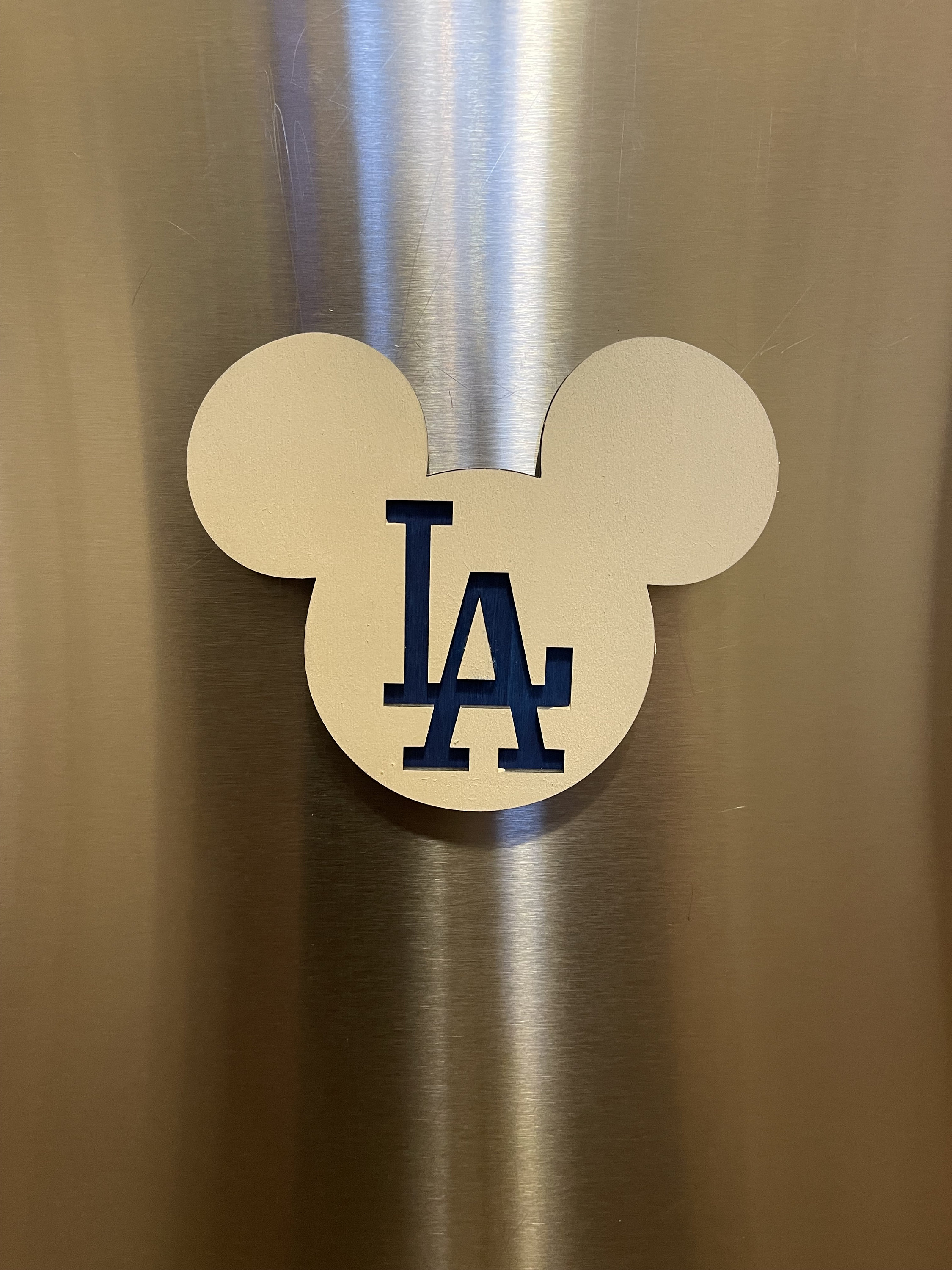 MLB Los Angeles Dodgers Baseball Magnetic Snack Clip & Memo Holder