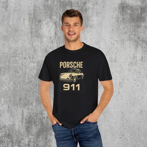 Vintage Car Enthusiast Tee, Classic Car Lover Shirt, Retro Porsche 911 Graphic T-shirt, Men&#39;s Wardrobe Essential, Automotive Fashion