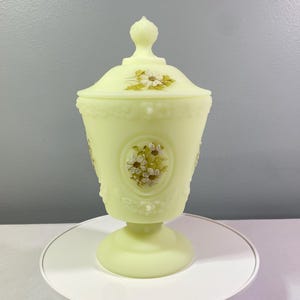 Vintage Hand-Painted Covered Pedestal Jar - Fenton Glass - Daises on Custard - Custard - UV Reactive - Glows - Stamped - Signed