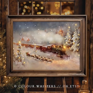 Può includere: Un dipinto natalizio incorniciato raffigura un treno d'epoca con una locomotiva verde e rossa, che viaggia attraverso una scena innevata. Babbo Natale è su una slitta trainata da renne. L'opera d'arte è ambientata su uno sfondo di alberi ed edifici innevati.