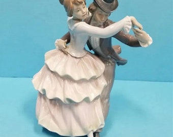 RARE Retired Lladro 5799 Shall We Dance Couple Dancing MINT 1991