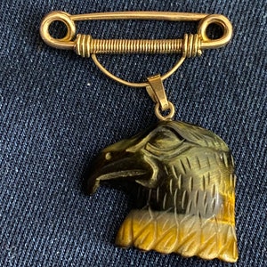 Spilla con occhio di tigre da 14ct