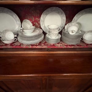 Noritake “Greycrest” Dinner ware