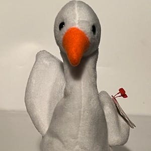 TY, INC. - The Beanie Babies Collection - GRACIE - 1996 - 7.25&quot;