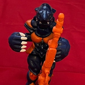 Mighty Morphin Power Ranger - Evil Space Aliens - Action Figure Clawing Dramole  #2332