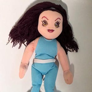 SPICE GIRLS BEANBAGS - The Spice Girls - Sporty Spice (Melanie Jayne Chisholm) 8.5&quot; - 1997/1998 - The Idea Factory (No Hang Tag)