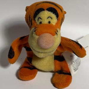 THE DISNEY STORE Bean Bag - Winnie The Pooh - Tigger (4&quot;)