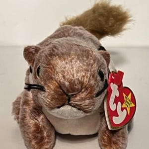 TY, INC. - The Beanie Babies Collection - CHIPPER - 1999 - 8&quot;