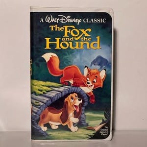 A Walt Disney Classic - The Fox And The Hound - VHS Movie (2041) - Black Diamond Edition