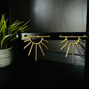 Rising Sun Brass Earrings, Sun Spikes Stud Earrings, Sun Beam Earring Women, Sunrays Boho Hippy Earrings, Long Spiked Sun Post Earrings