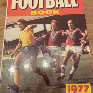 O livro de futebol do Topical Times de 1977