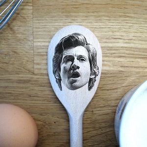 Alex Turner's Face Engraved on a Wooden Spoon (30cm), Birthday, Christmas Gift. Arctic Monkeys lead singer Sheffield songwriter. Indie rock.