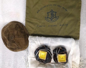 BARDZO RZADKI ORYGINALNY TEFILLIN IDF Żołnierze Zahalu wojskowy tallit jarmułka i torba żydowska judaika Izrael lata 50.